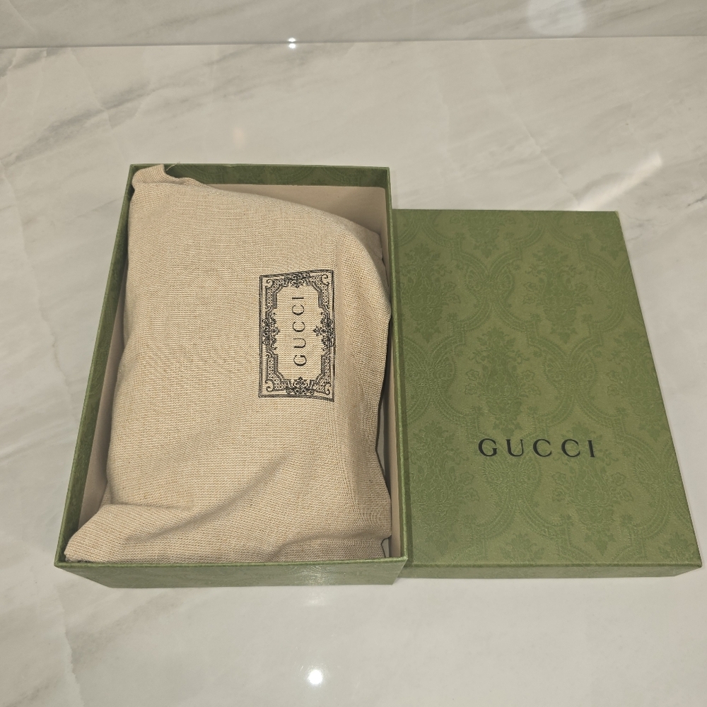 Gucci Marmont Mini Shoulder Bag - Picture 10 of 10